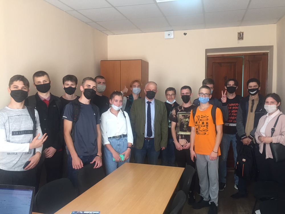 Посвята першокурсників в інституті інформаційних технологій Посвята першокурсників в інституті інформаційних технологій