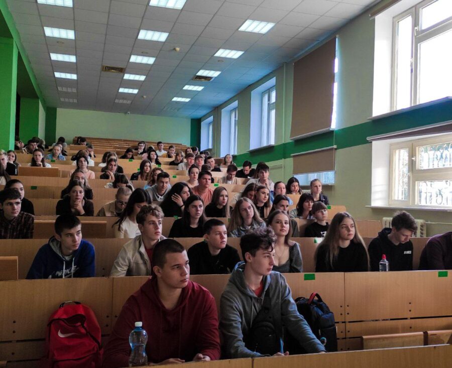Відбувся Лекторій на тему «Наукова робота та її значення у житті студента» Відбувся Лекторій на тему «Наукова робота та її значення у житті студента»