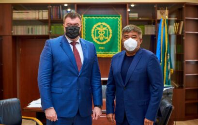До УДФСУ завітав посол Казахстану Дархан Калєтаєв
