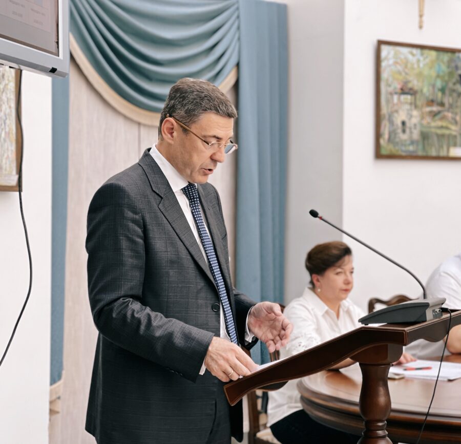 Директор ННІ гуманітарних наук Євген Суліма успішно прозвітував про підсумки роботи за 2020-2021 н.р.