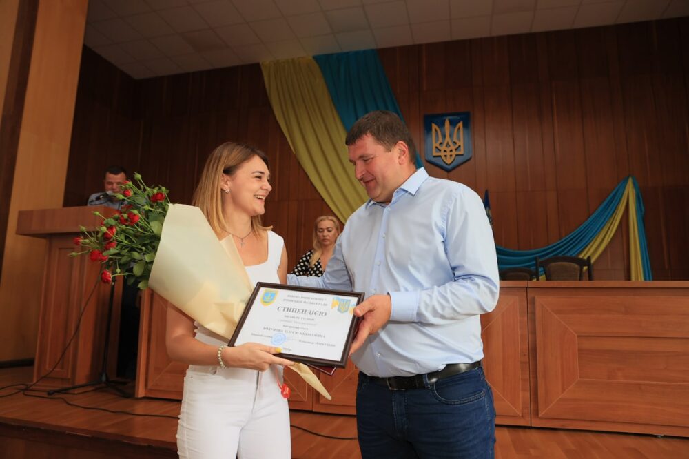 Представники Начально-наукового інституту права Університету ДФС України – стипендіати Ірпінського міського голови